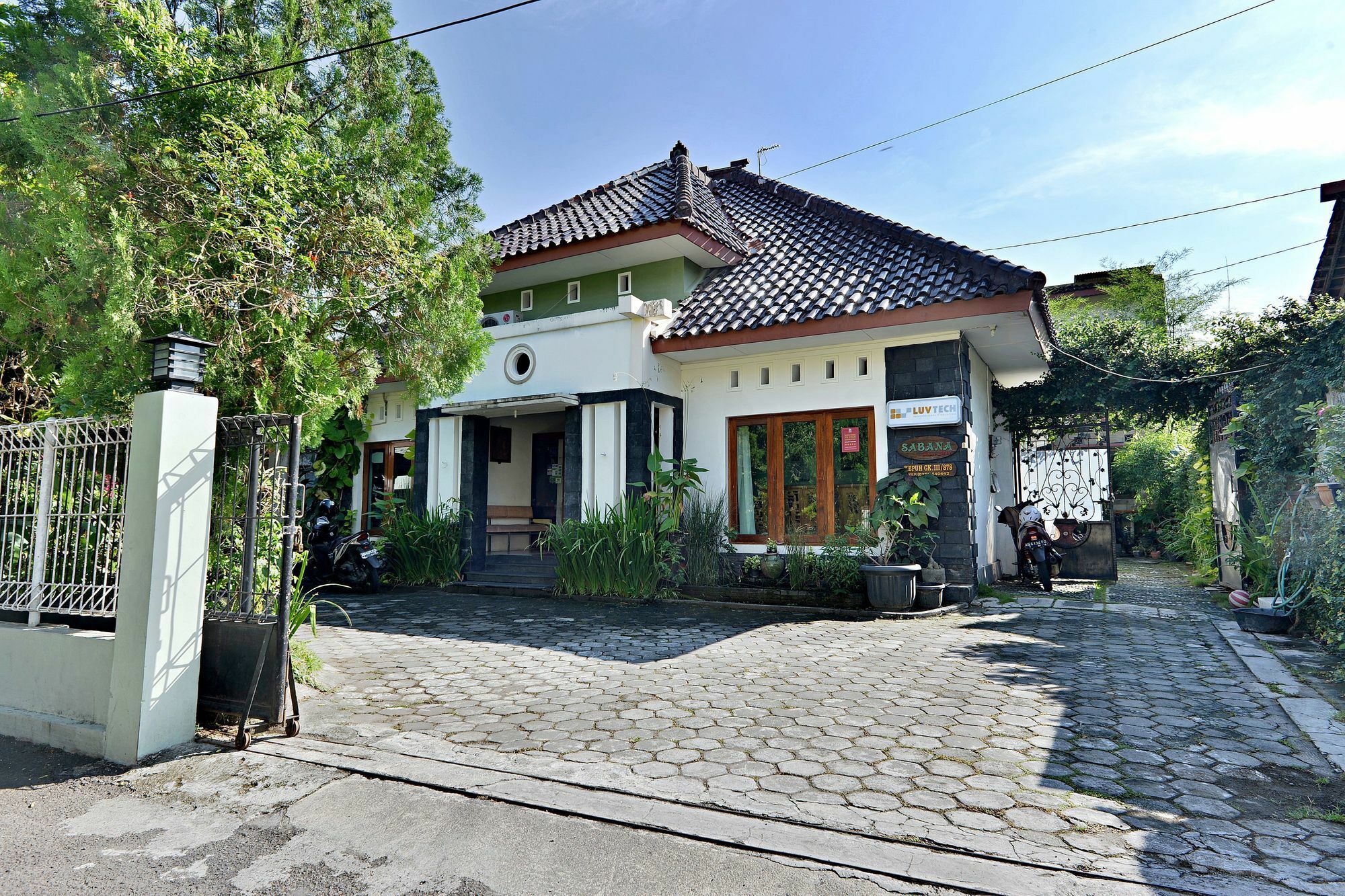 Zen Rooms Sabana Urip Sumoharjo Yogyakarta Luaran gambar