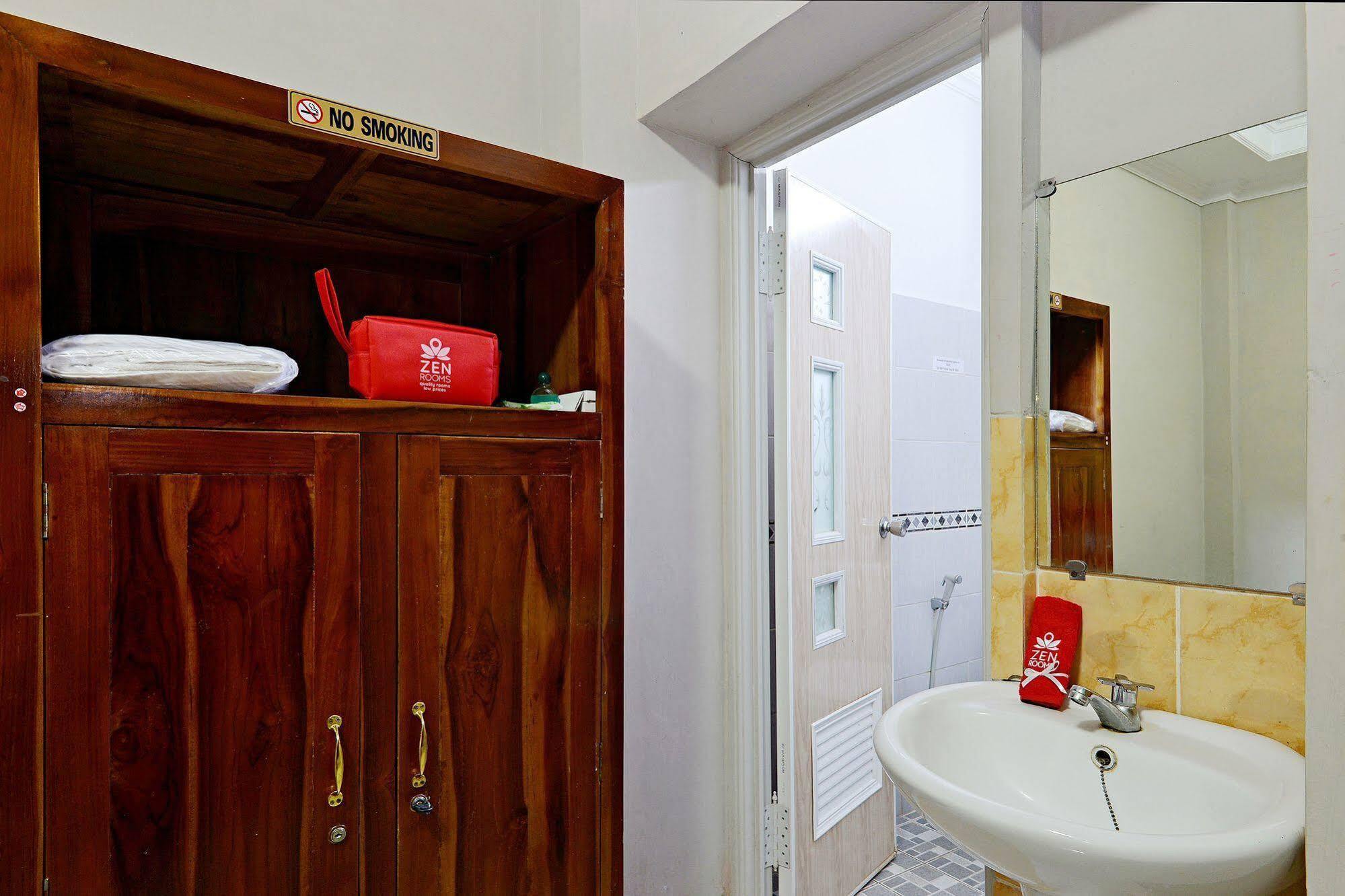 Zen Rooms Sabana Urip Sumoharjo Yogyakarta Luaran gambar